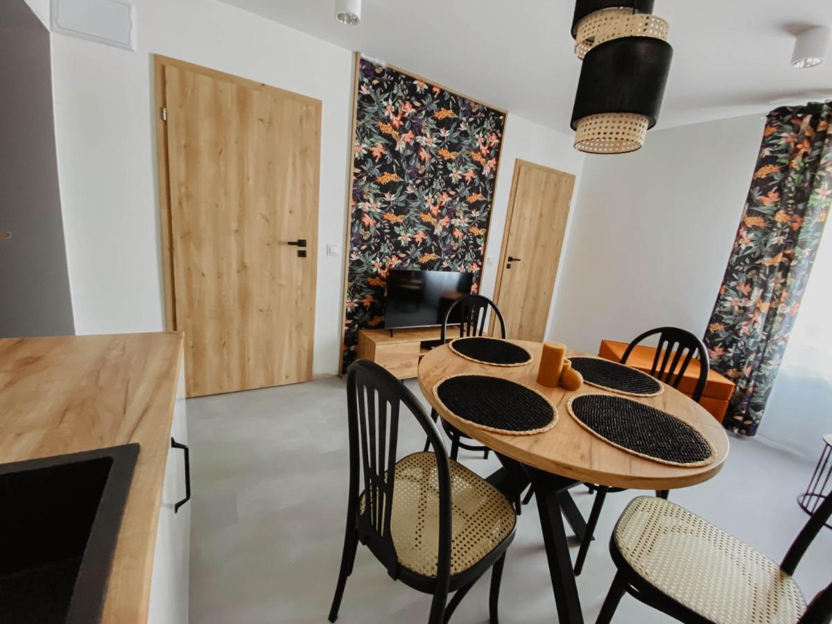 Apartmán Cztery Pory Roku Wiele Exteriér fotografie