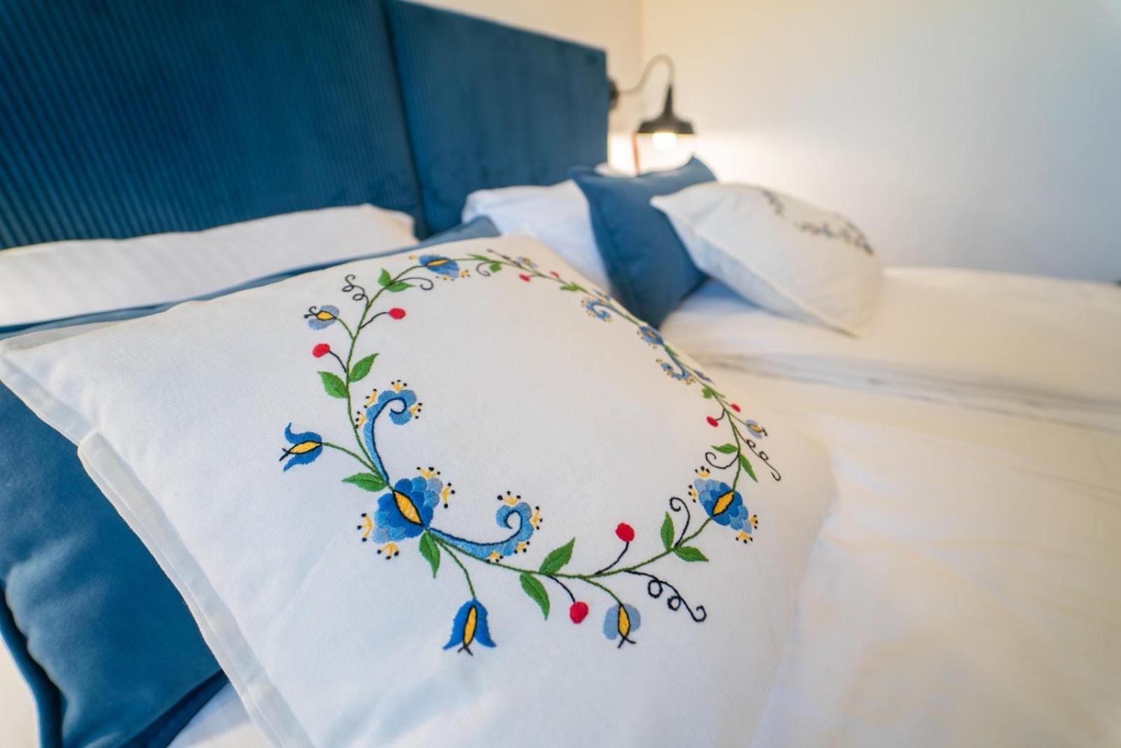 Apartmán Cztery Pory Roku Wiele Exteriér fotografie
